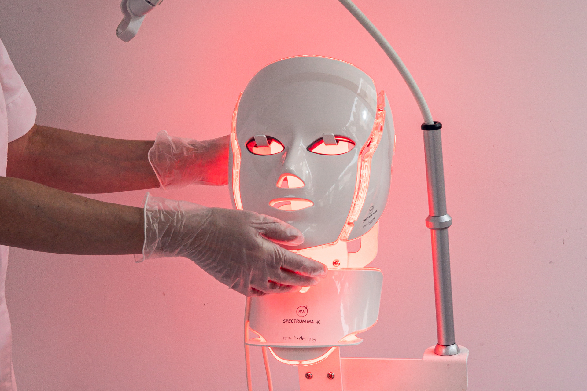Fototerapia Facial: Cómo Combinar Láser, Ipl Y Luz Led Para Rejuvenecer La Piel 30 Fototerapia