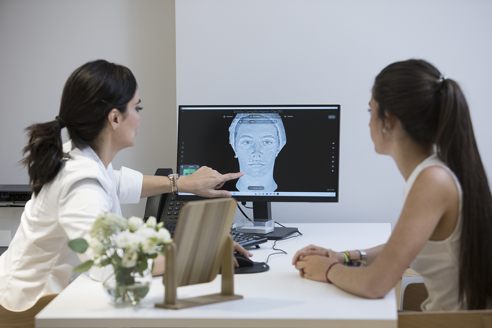 Tratamientos De Medicina Estética: Por Qué El Orden También Influye En Los Resultados 3 El Valor De Un Plan Médico No Está En Hacer Más Tratamientos, Sino En Tomar Mejores Decisiones.